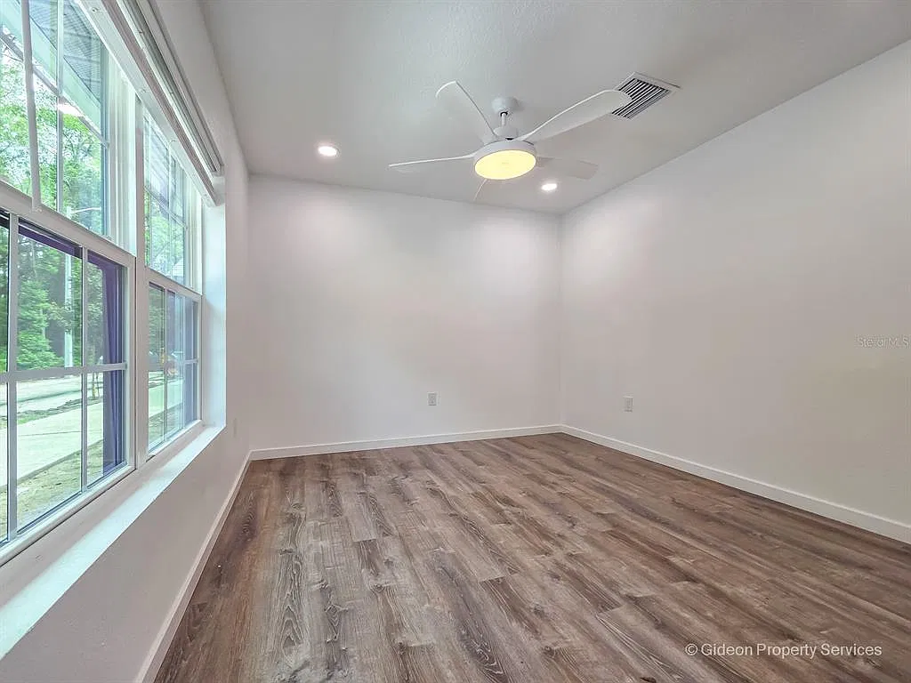 2 bed, 2.0 bath, 825 sqft, $1,395 — Photo 3