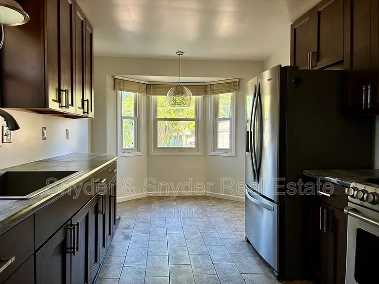 1173 Dayton St — Photo 6