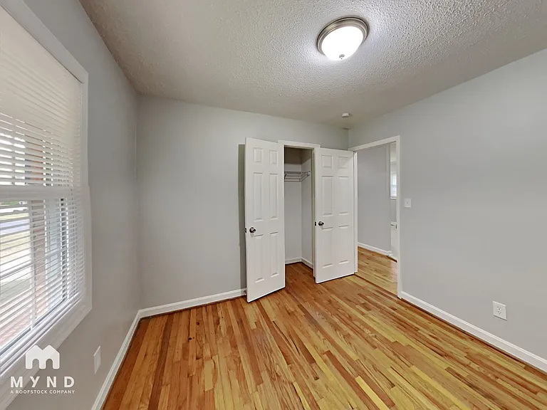 528 Efird St — Photo 17