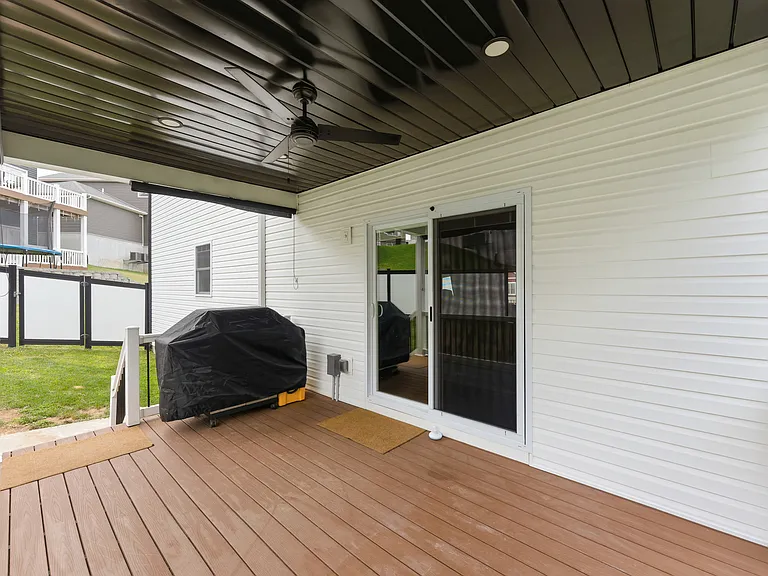 130 Sadie Ln — Photo 42