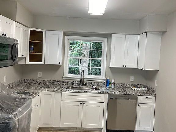 Modern spacious kitchen