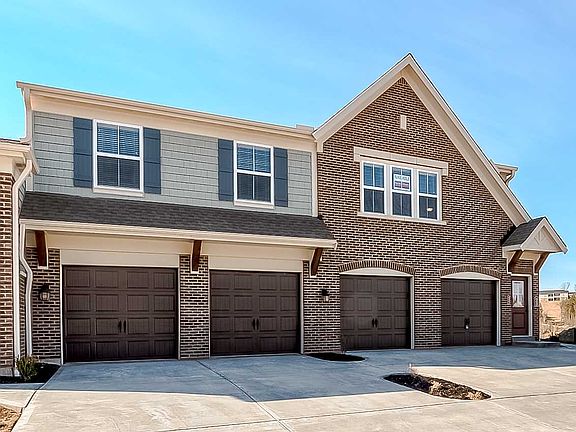 3rd image of 832 Yorkshire Dr #16-103