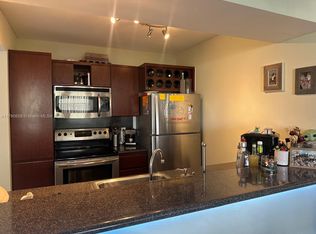 8120 Geneva Ct APT 551, Doral, FL 33166