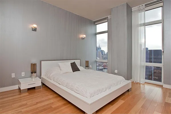 Sold by Douglas Elliman | media 8