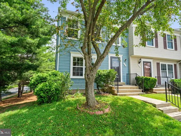 22 Starboard Ct, Gaithersburg, MD 20877