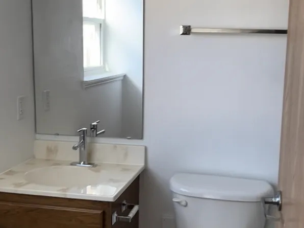 Rosepoint Apartments, 730 E 2nd St #105, Duluth, MN 55805