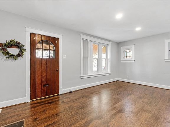 5th image of 4642 Loughborough Ave