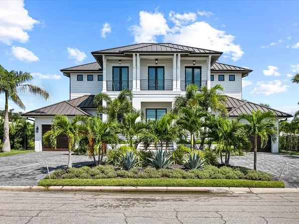 534 67th St, Holmes Beach, FL 34217