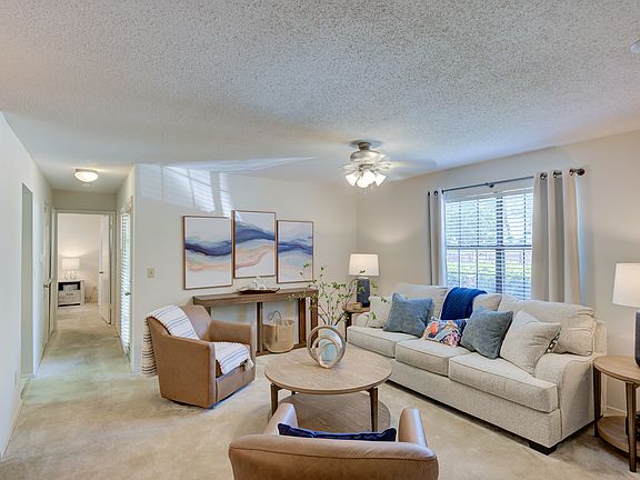 23- LIVING ROOM 3