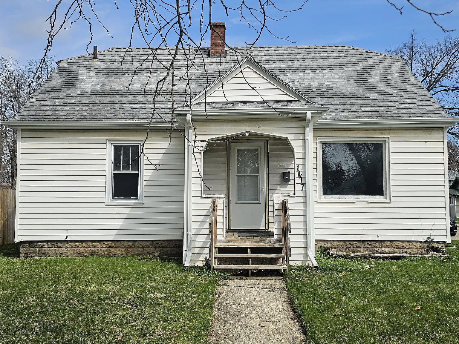 2 bed, 832 sqft, $1,350 — Photo 1