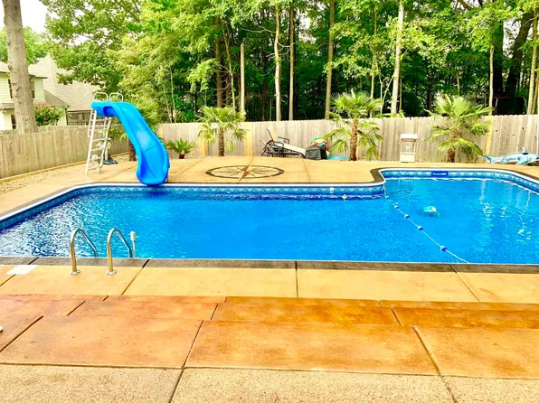 10188 Carly Dr, Lakeland, TN 38002
