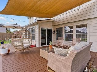 16235 Constitution Ln, Friendswood, TX 77546