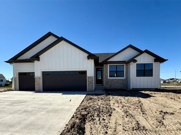 2512 NW North Creek Ct, Ankeny, IA 50023