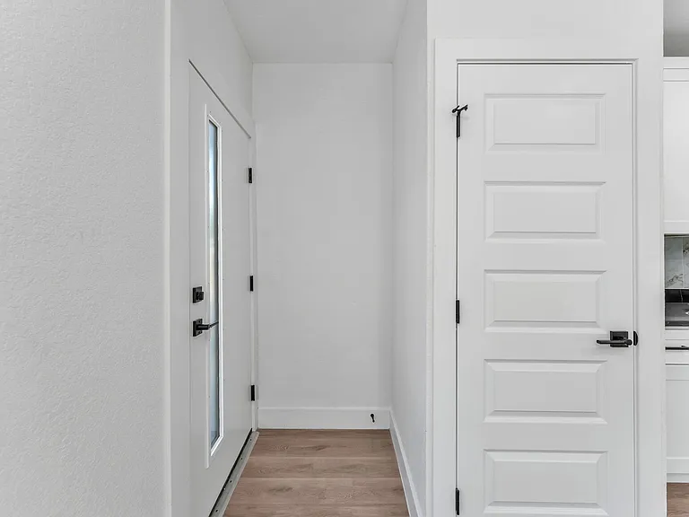 1505 W Woodlawn Ave #3 — Photo 8