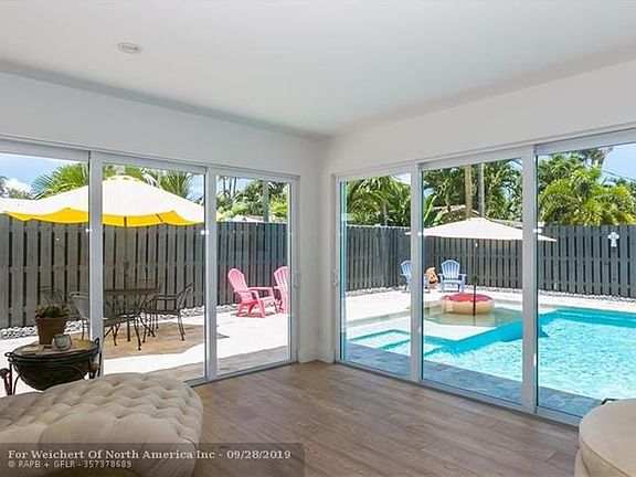 4th image of 2031 NE 55th St