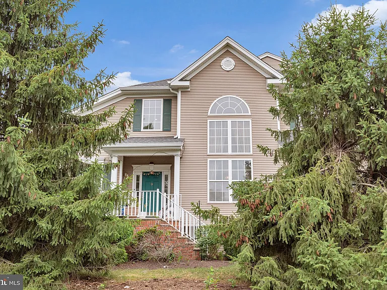 16 Cardiff Ct — Photo 42