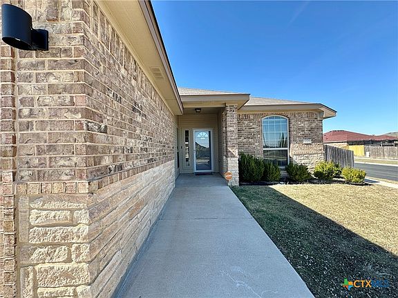 2nd image of 6709 Catherine Dr