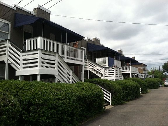 2nd image of 2008 Idlewood Ave APT D
