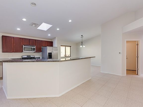 3rd image of 2781 W Sonoran Blossom Pl