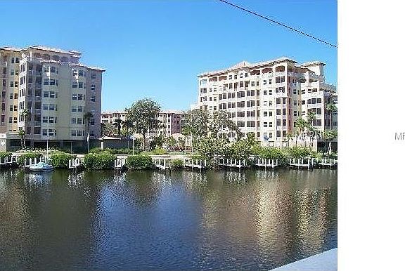 2nd image of 5531 Cannes Cir APT 403