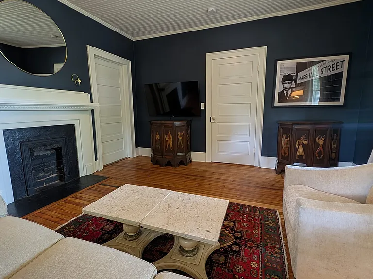 Secession Ave — Photo 6