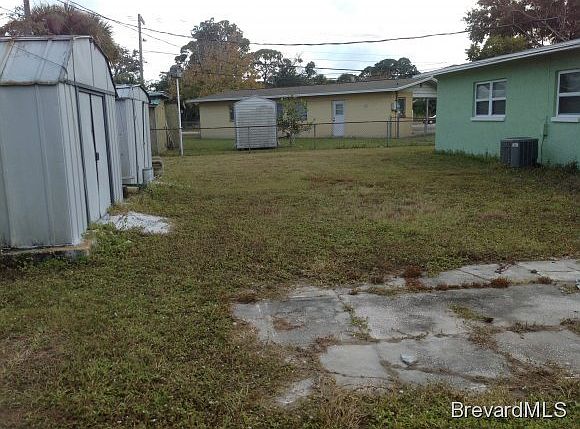 2nd image of 704 6th St