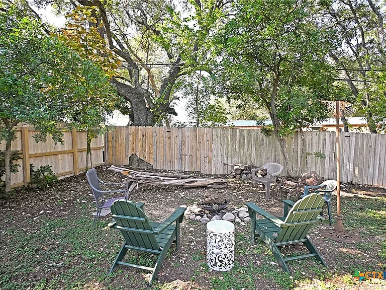 553 Scenic Dr — Photo 32