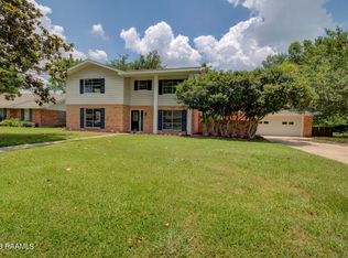 104 Oak Glen Dr, Lafayette, LA 70503