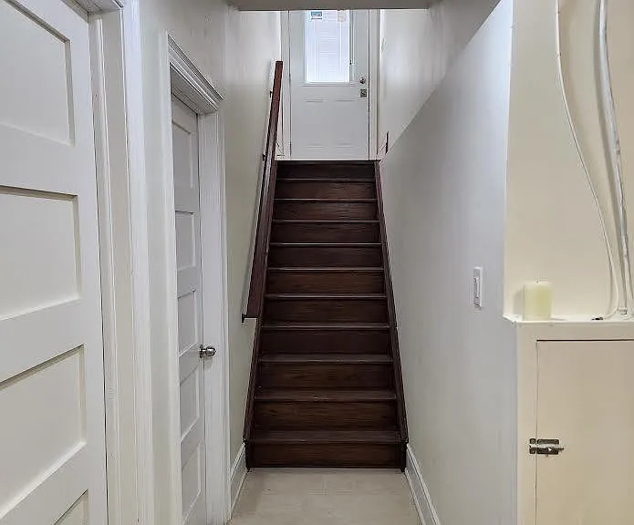 33 Scarborough Golf Club Rd — Photo 6