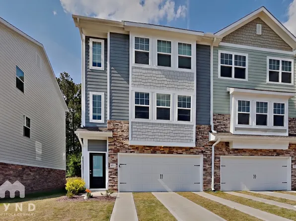 6921 Woodland Stream Pl, Raleigh, NC 27616