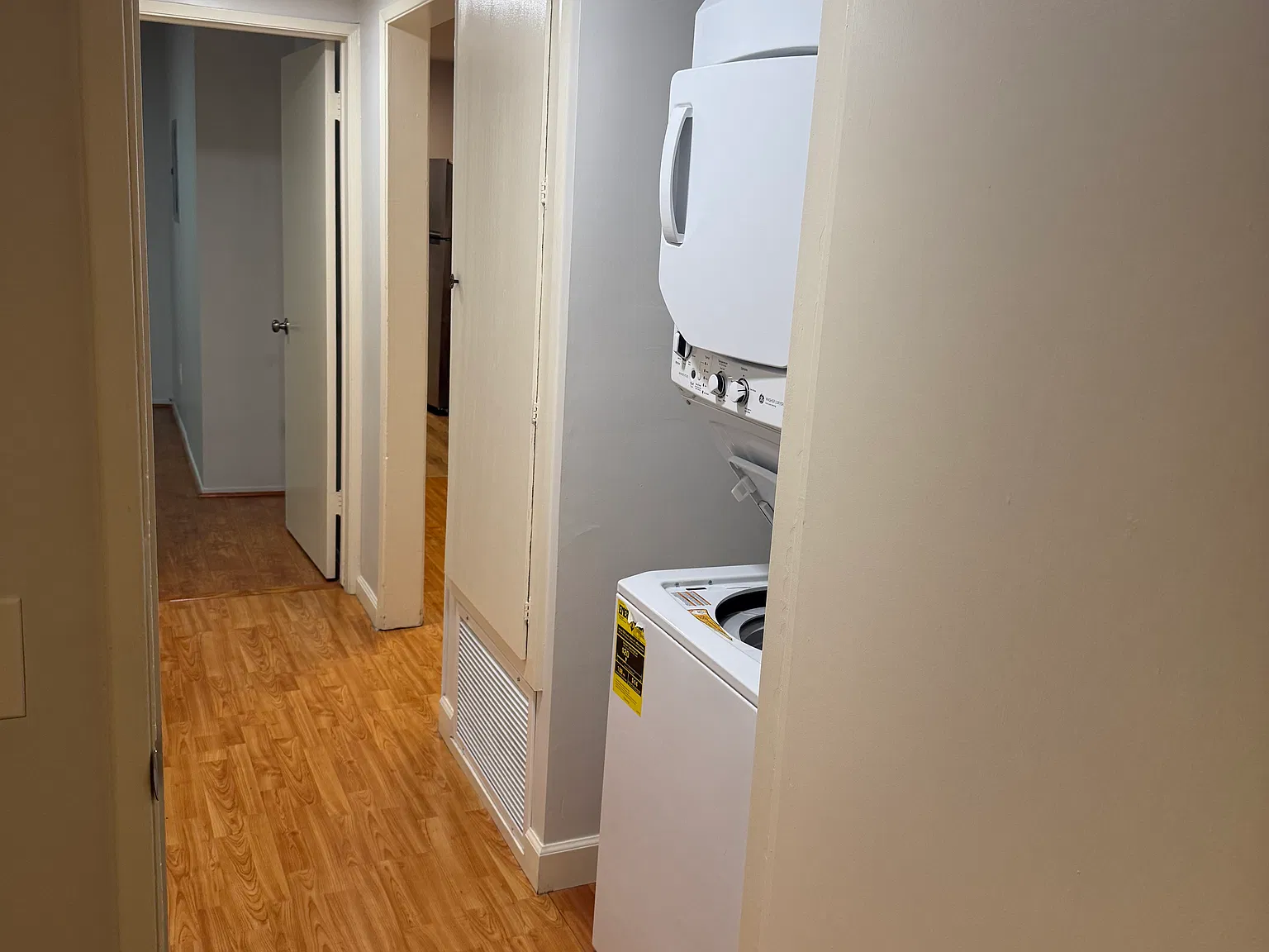 2 bed, 1000 sqft, $2,750 — Photo 2