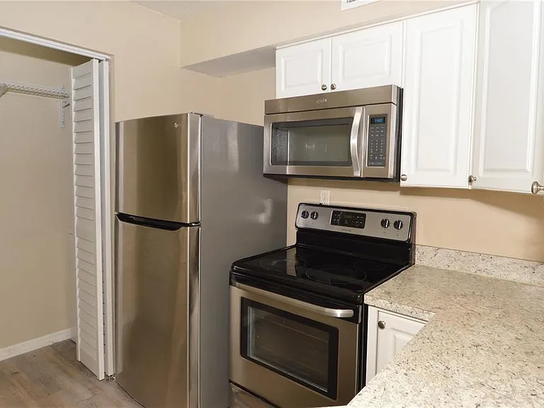 8764 Mallard Reserve Dr #101 — Photo 12