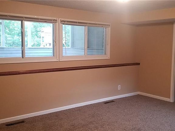 5th image of 1552 Arthur Dr NW