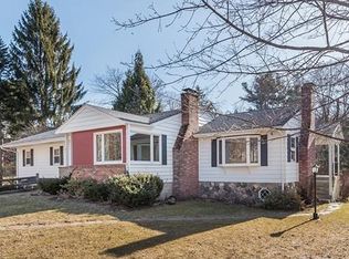 30 Holt Rd, Andover, MA 01810