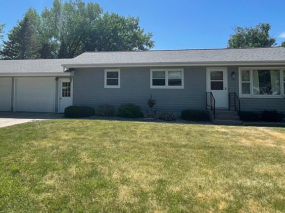 908 N 8th St, Olivia, MN 56277 | Zillow