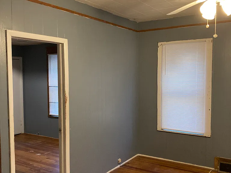 1321 Poplar St — Photo 4