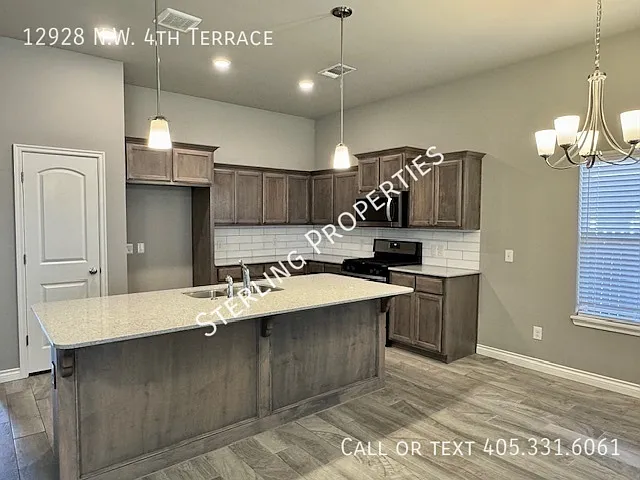 12928 NW 4th Ter — Photo 11