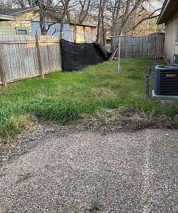 3rd image of 2303 Western Trails Blvd #A