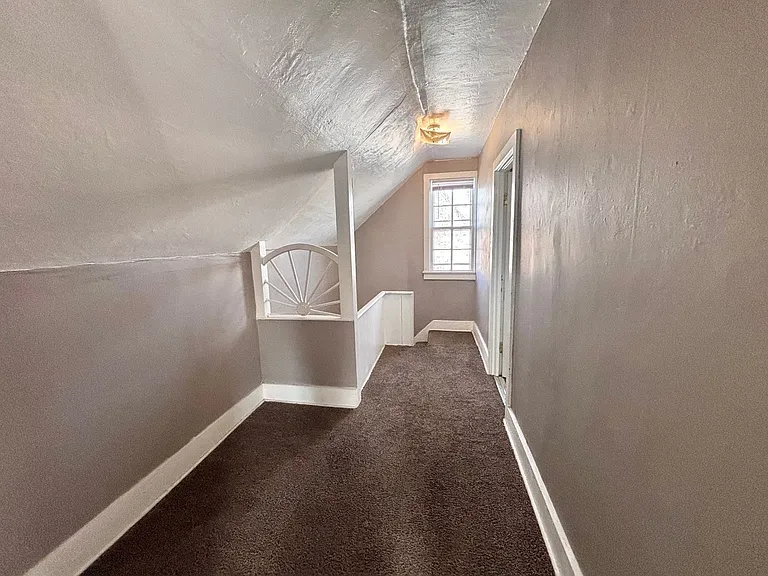 726 W Military Ave — Photo 7