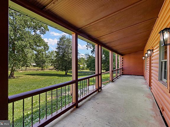 5th image of 1755 Frenchtown Rd