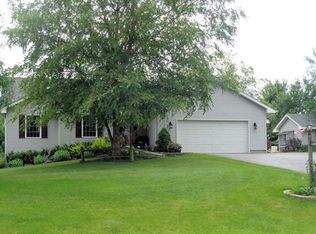 10119 E Rain Dance Dr, Rochelle, IL 61068