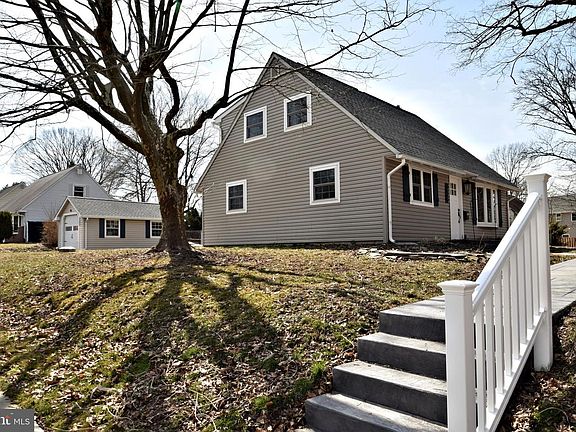 3rd image of 92 Washington Ave