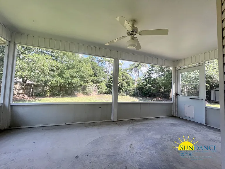 453 Forest Glen Pl — Photo 24