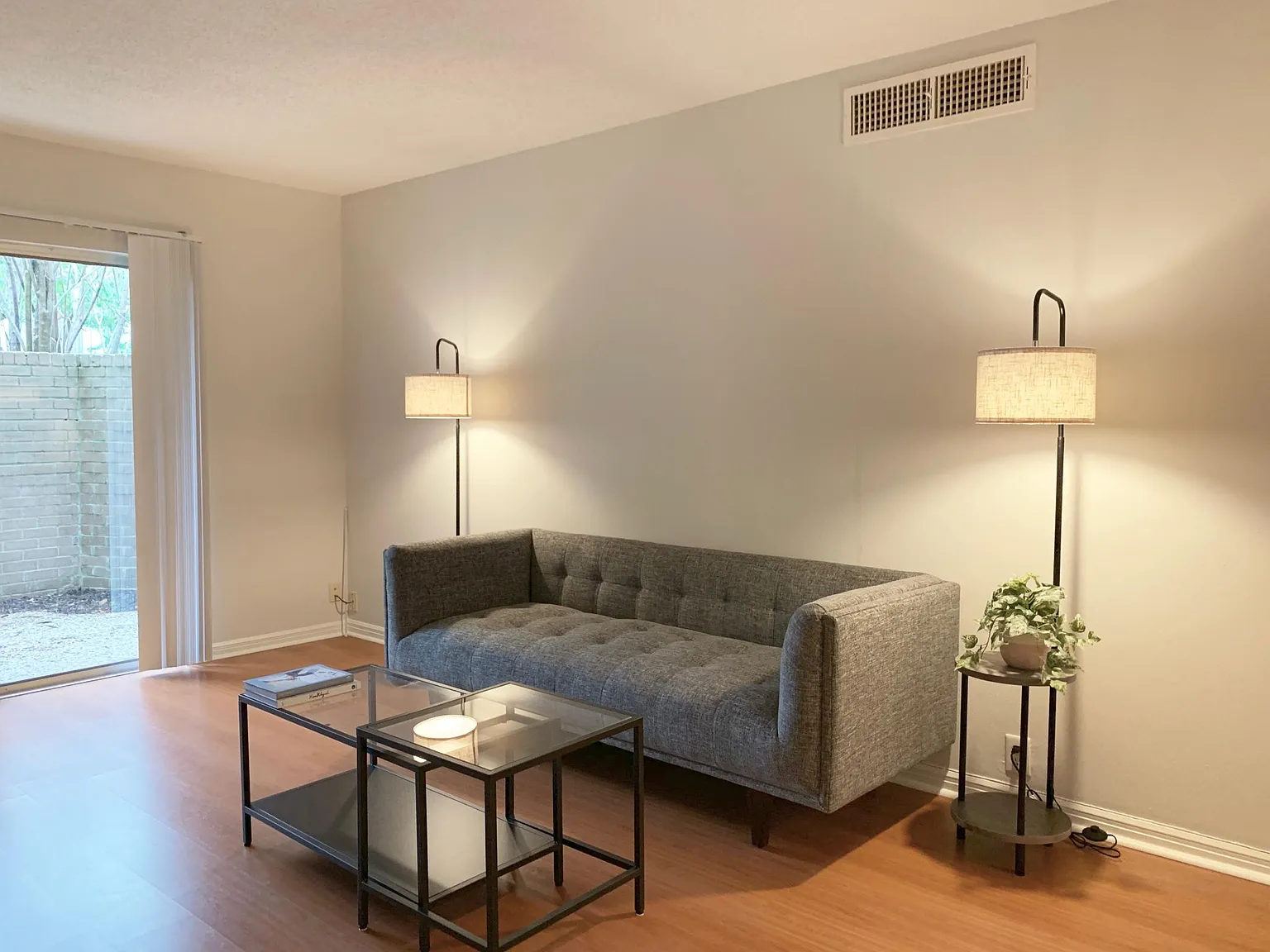 2601 Bellefontaine St — Photo 4