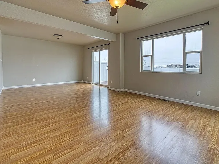 1902 Harvest Moon Dr — Photo 4