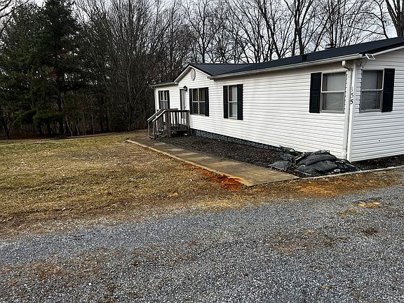 3rd image of 135 Rhudy Ln