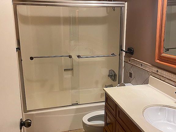 Bathroom2