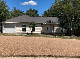 134 Jean Dr, La Grange, TX 78945