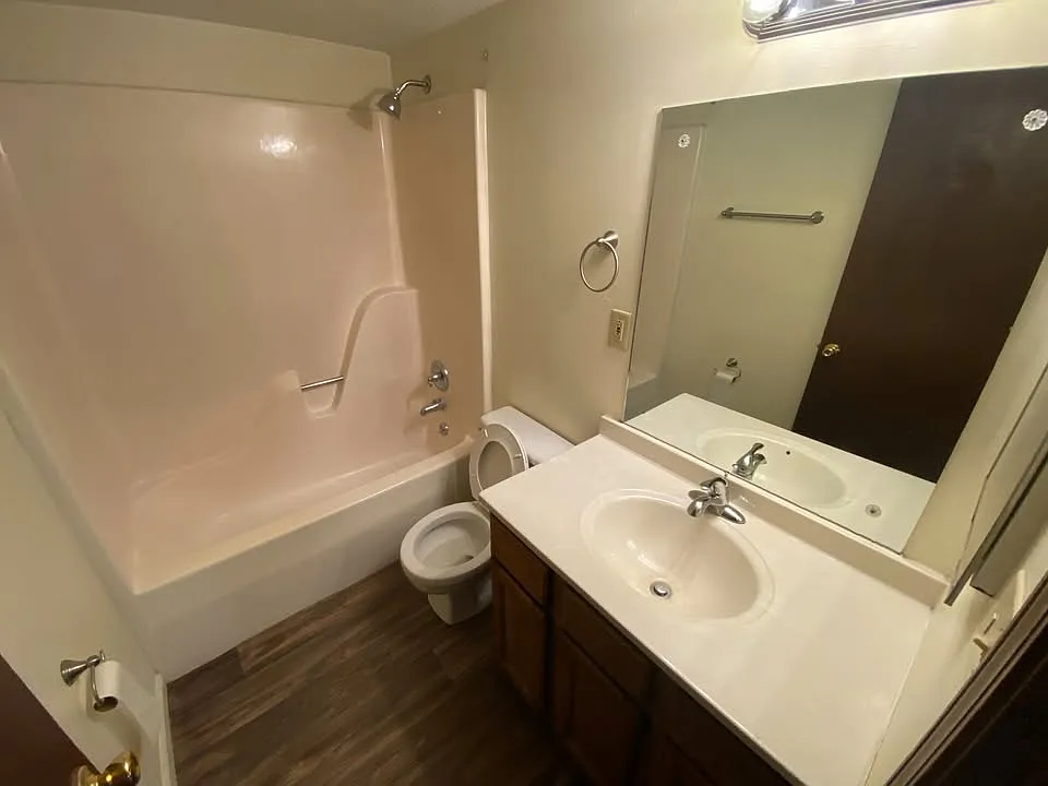 2 bed, 600 sqft, $750 — Photo 3