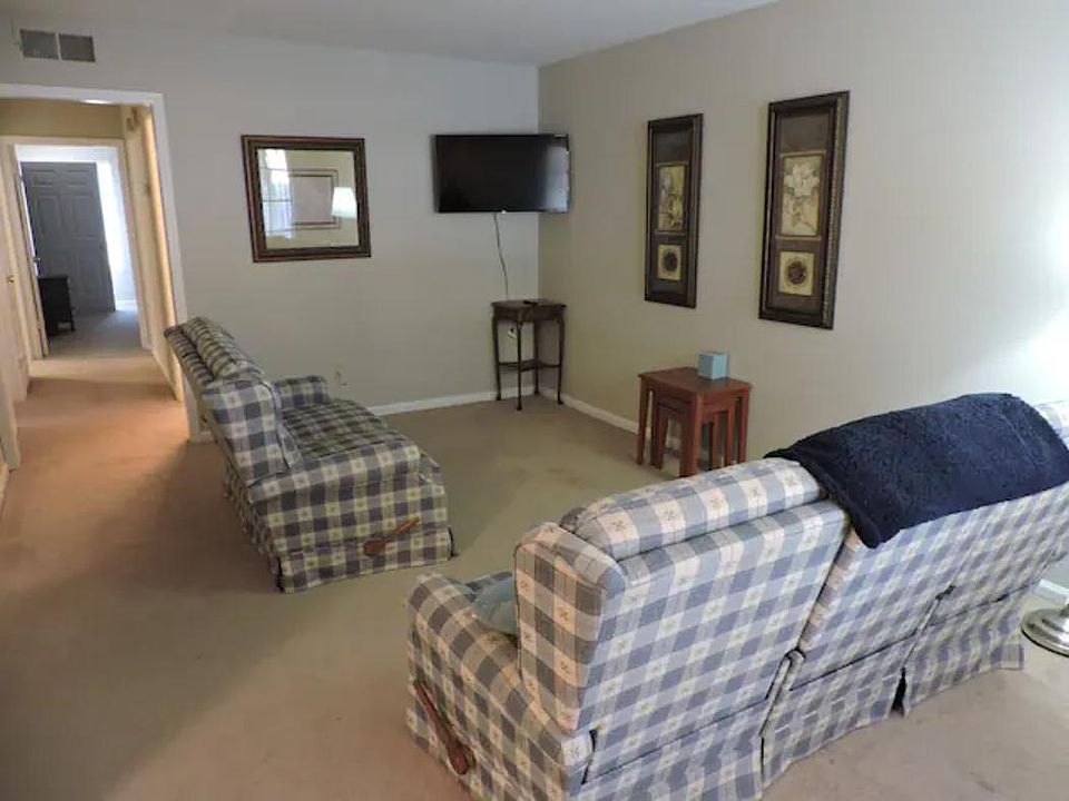1st image of 7025 Amberly Way Dr